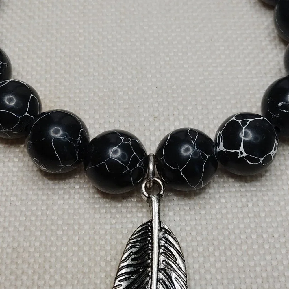 Black Crackle Agate Stretch Bracelet Silver Tone Feather Charm